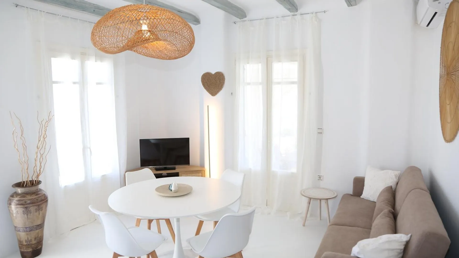 Cycladic Home With Hot Tub Ano Mera