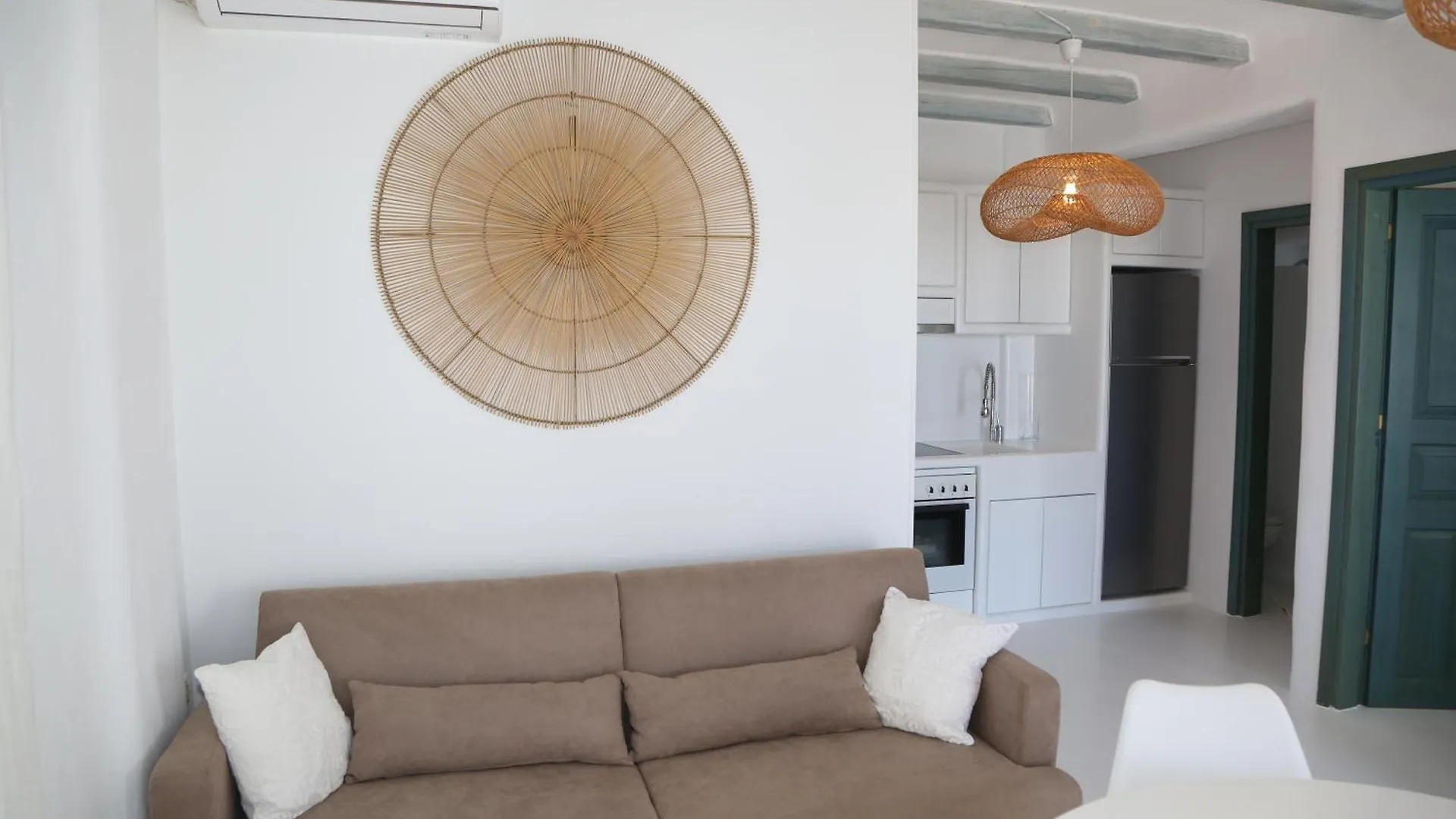 Hébergement de vacances Cycladic Home With Hot Tub Ano Mera